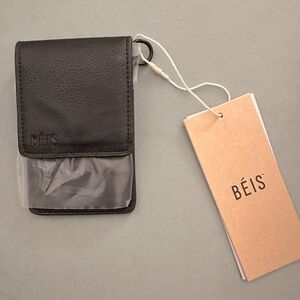 BÉIS The ID Wristlet in Black